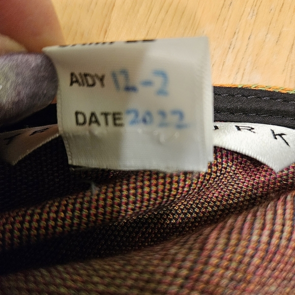 Trina Turk NWOT Sweater Vibrant Chevron Print Criss Cross Design Size M - Picture 13 of 14